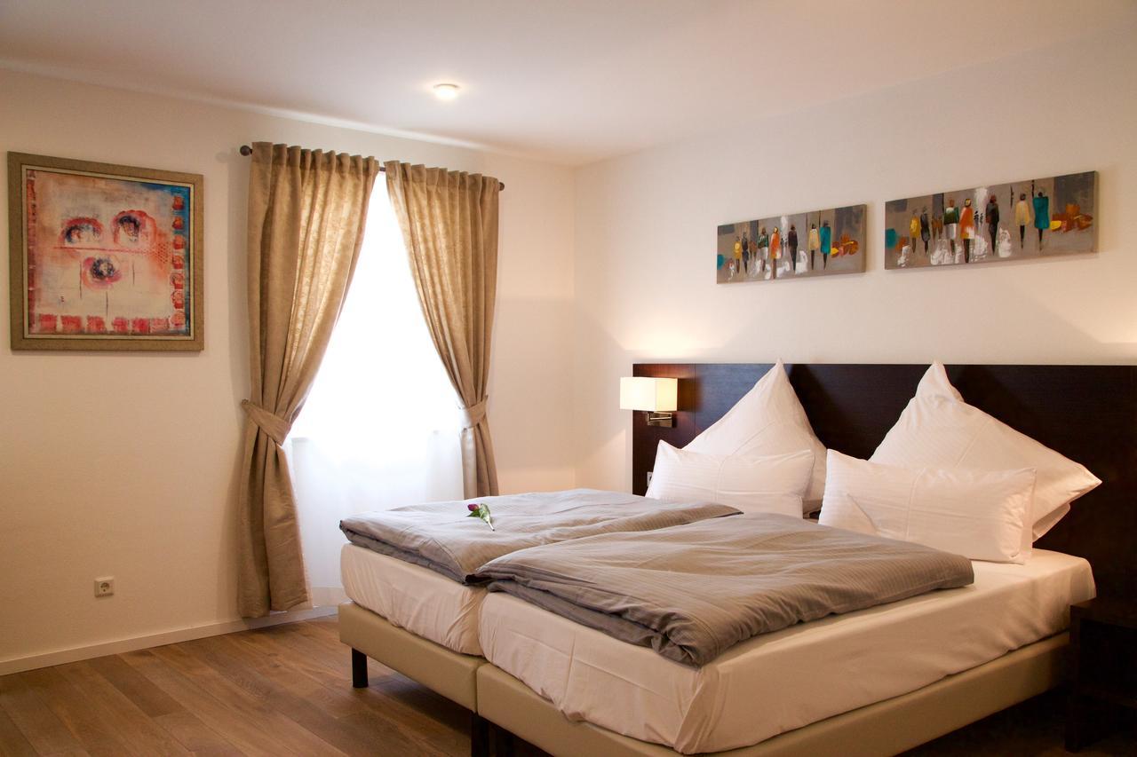 Hotel Im Ried Donauwörth Oda fotoğraf